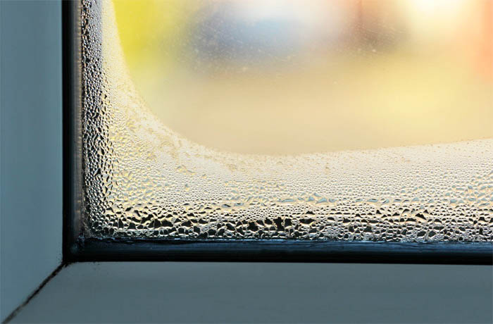 5 основных причин, почему запотевают пластиковые окна зимой
