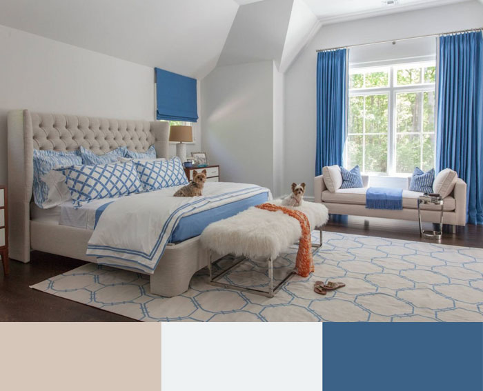 Сочетание бежевого и синего цвета в интерьере спальни, дизайн интерьера